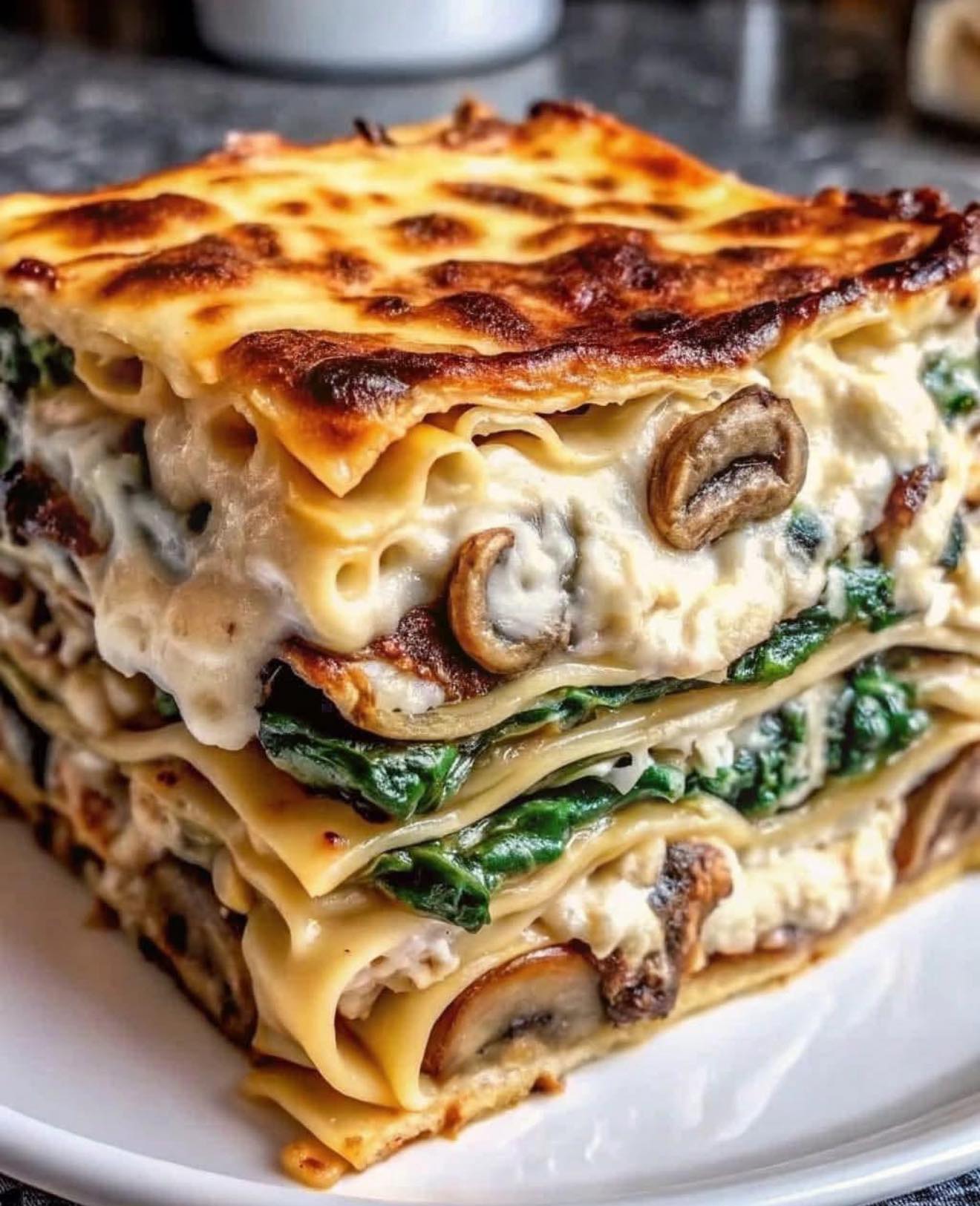 Creamy Spinach & Mushroom Lasagna