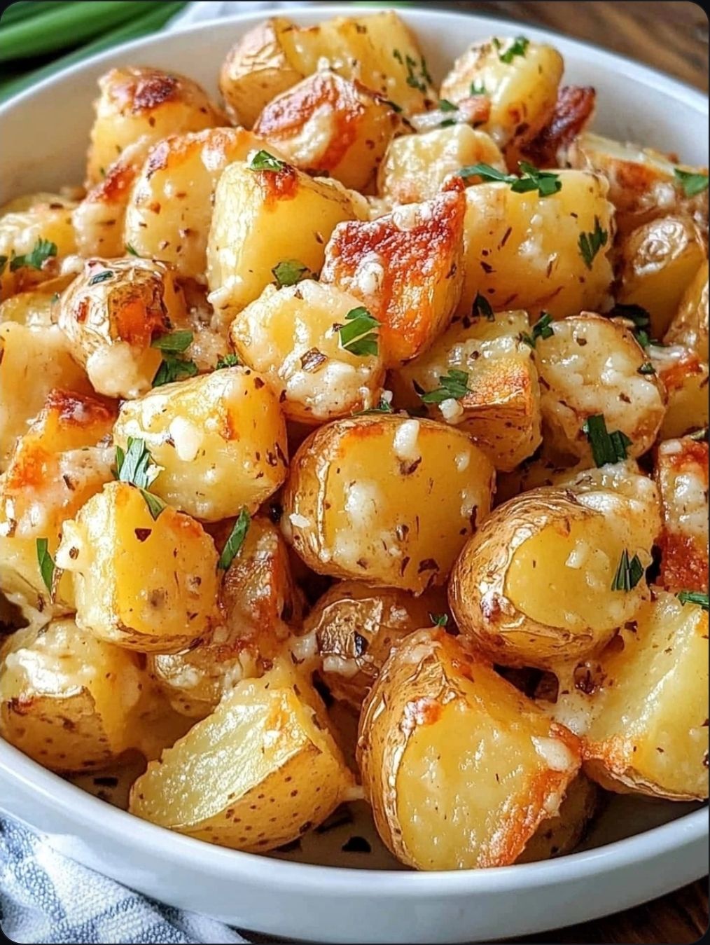 Irresistible Garlic Ranch Roasted Potatoes
